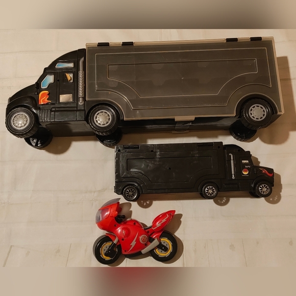 Play Vehicles - Picture 2 of 10